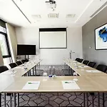 Courtyard By Marriott Center