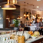 Hotel Courtyard By Marriott Center 4*