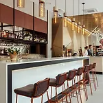 Courtyard By Marriott Center Hotel Wilno