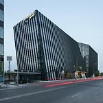 Courtyard By Marriott Center Hotel Wilno