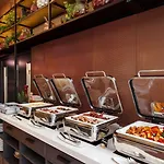 Courtyard By Marriott Center Hotel 4*