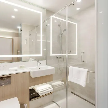 Courtyard By Marriott Center 4*