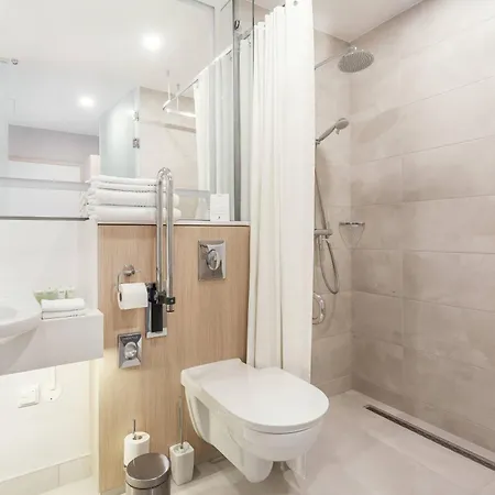 Courtyard By Marriott Center 4*