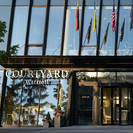 Courtyard By Marriott Center Готель 4*