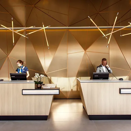 Ξενοδοχείο Courtyard By Marriott Center Βίλνιους