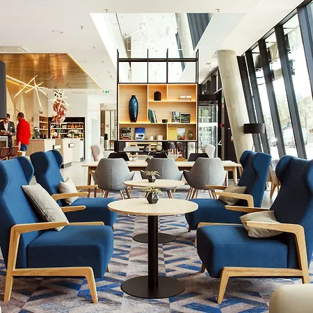 מלון Courtyard By Marriott Center 4*
