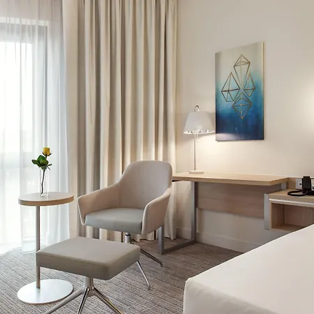 Courtyard By Marriott Center 4*