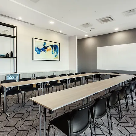 Courtyard By Marriott Center Hotell