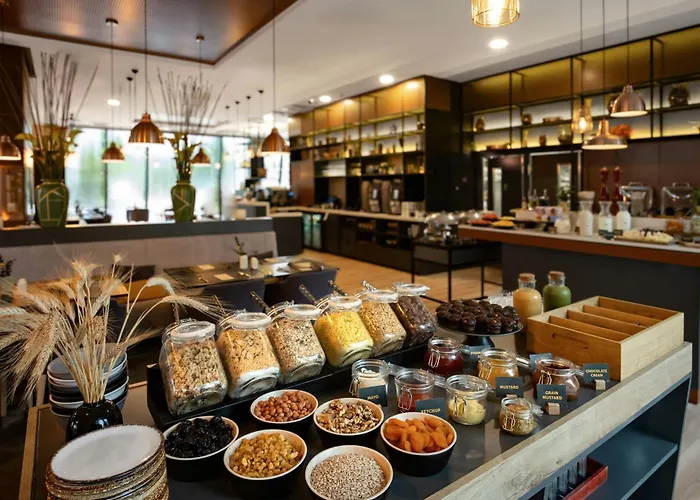 Courtyard By Marriott Center Otel Vilnius