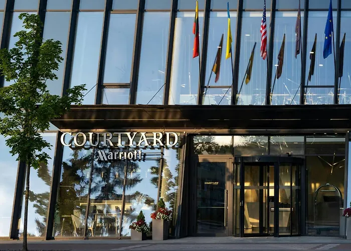 Courtyard By Marriott Center Otel 4*