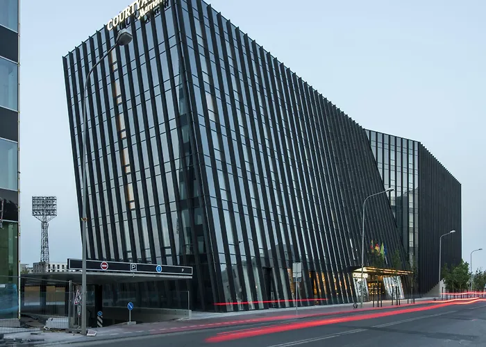 Courtyard By Marriott Center Otel Vilnius