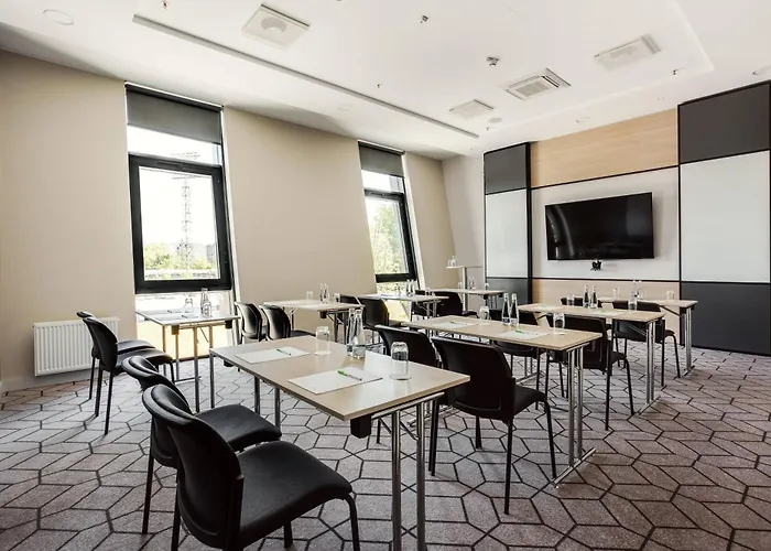Отель Courtyard By Marriott Center
