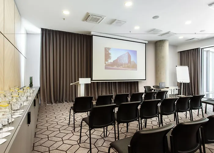 Courtyard By Marriott Center Отель Вильнюс