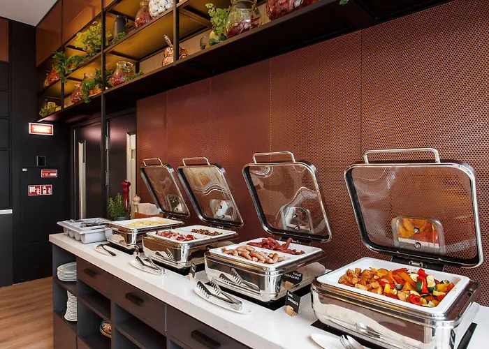 Courtyard By Marriott Center Отель 4*