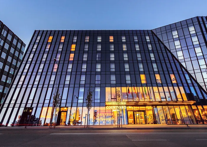 Courtyard By Marriott Center Отель 4*